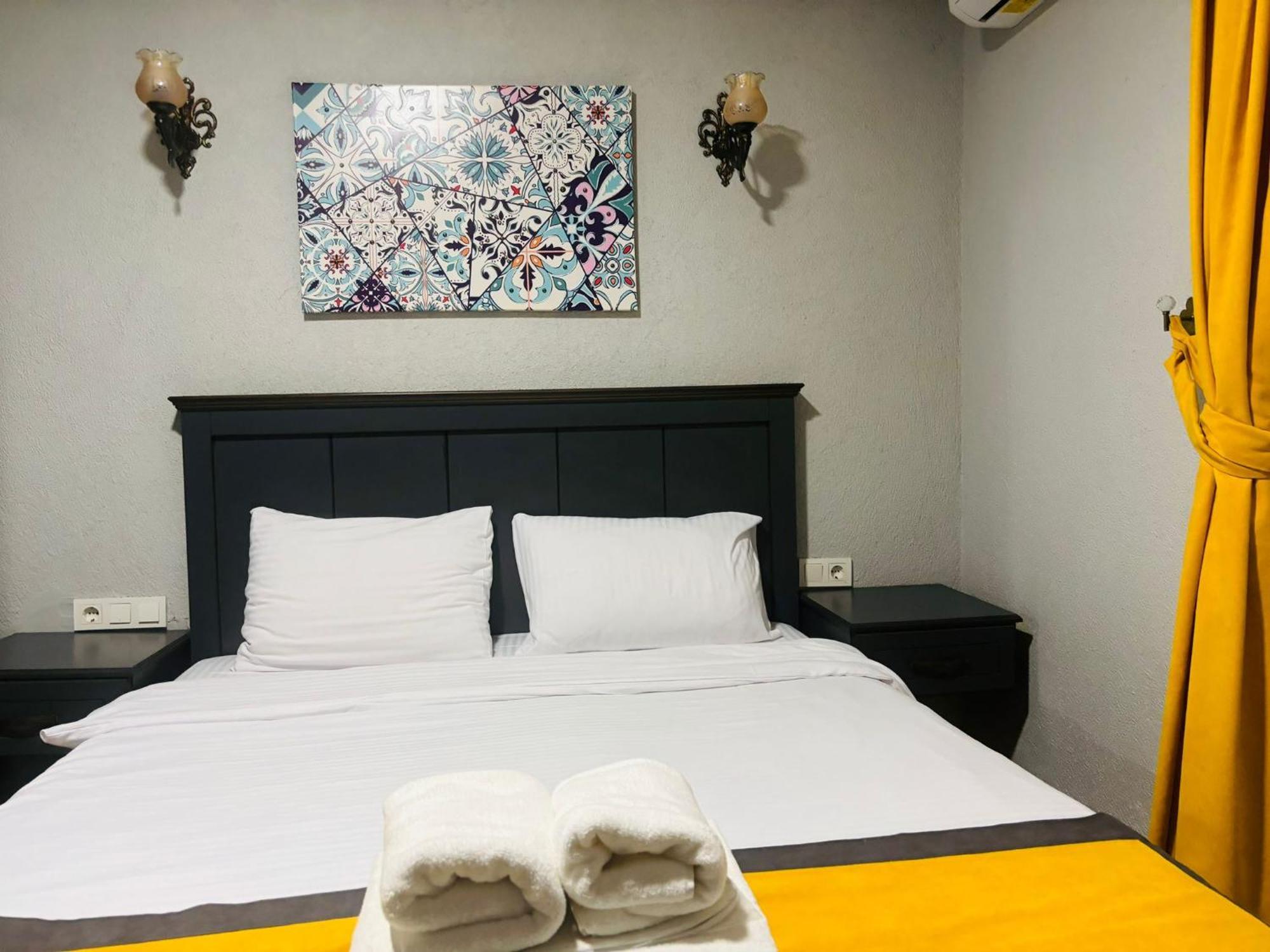 Lebon Hotel-Special Class — Photos 1